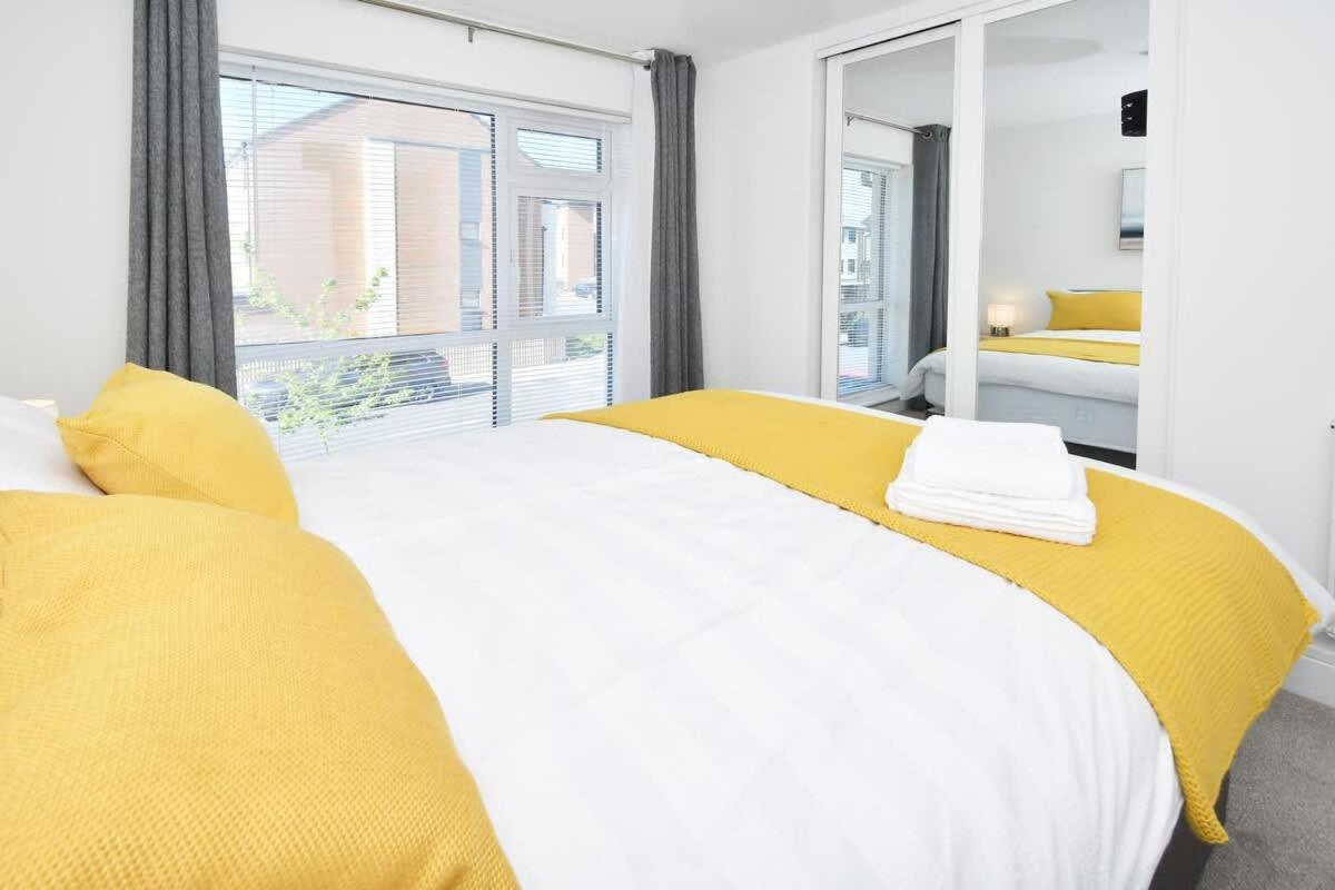 Regal House By True Stays - 3 Bedroom House In Stoke-On-Trent Esterno foto