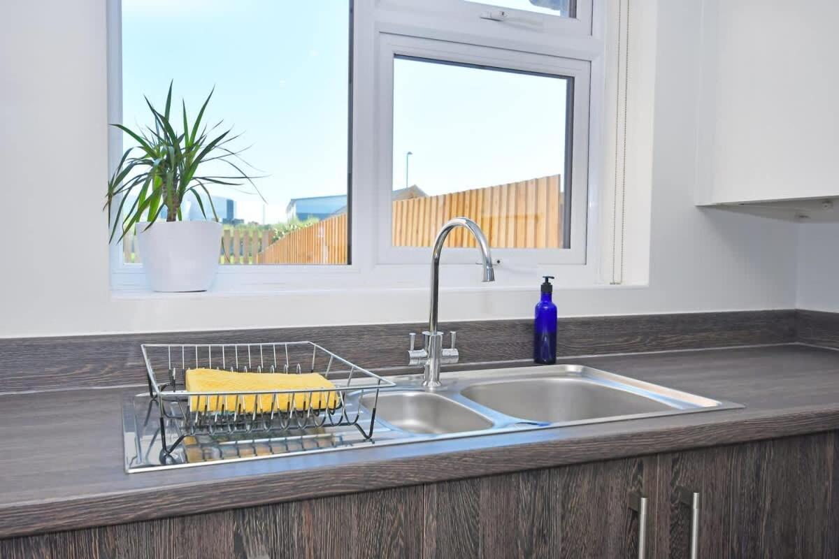 Regal House By True Stays - 3 Bedroom House In Stoke-On-Trent Esterno foto
