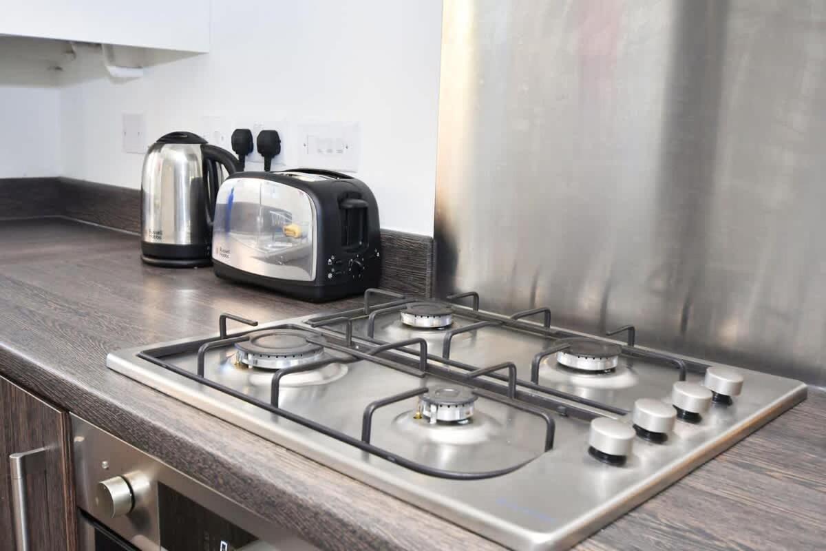 Regal House By True Stays - 3 Bedroom House In Stoke-On-Trent Esterno foto
