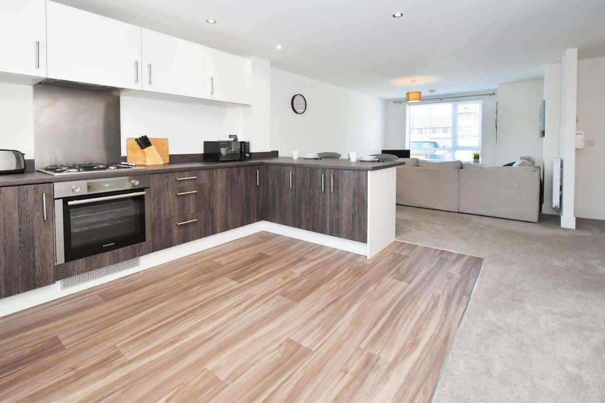 Regal House By True Stays - 3 Bedroom House In Stoke-On-Trent Esterno foto