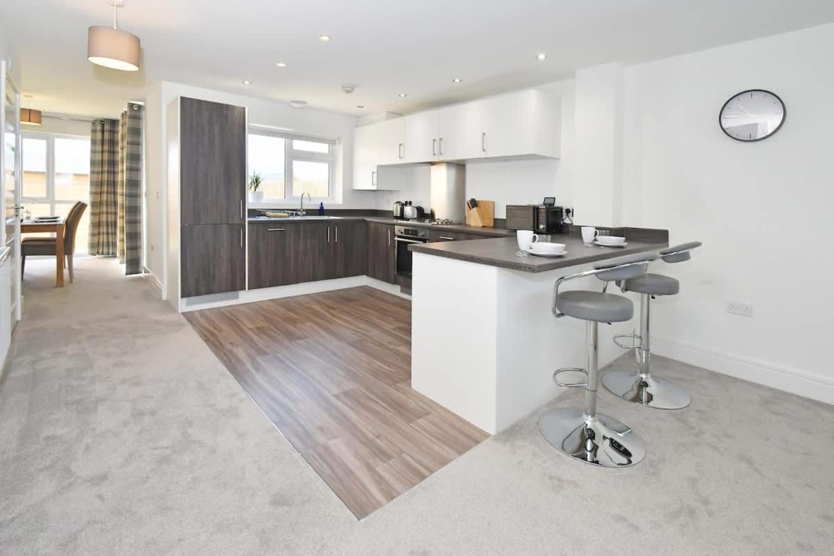 Regal House By True Stays - 3 Bedroom House In Stoke-On-Trent Esterno foto